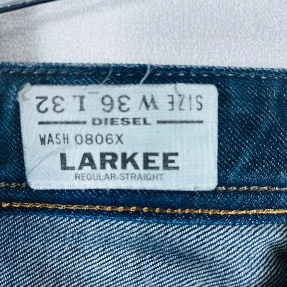 Diesel Larkee Regular Straight Wash 0806X Mens Jeans36x32 Dark Wash Button fly